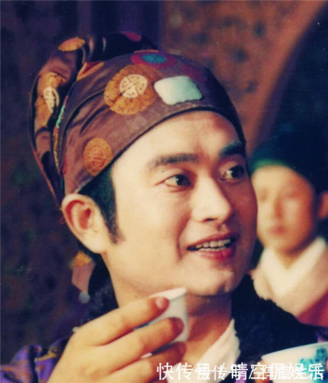 老糊涂|红楼梦:薛蟠居然暗骂贾母是“不讲理的老糊涂”,看看是为了啥?