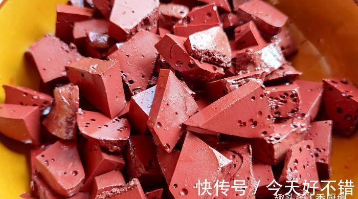 此食材3元1斤,蛋白质是鸡蛋5倍,铁含量比猪肝多,炖白菜吃真香