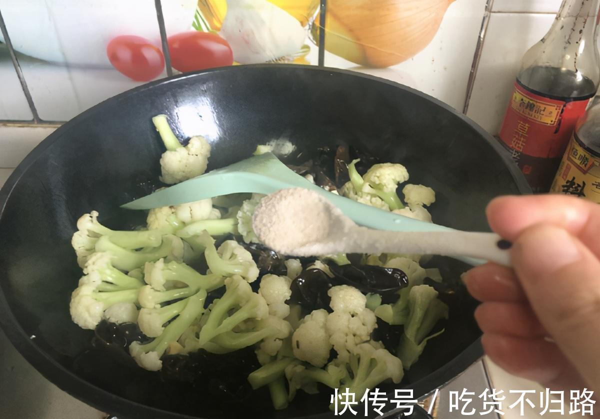 木耳|这菜宁可丢掉也不能隔夜吃，对身体没好处，早知道早受益