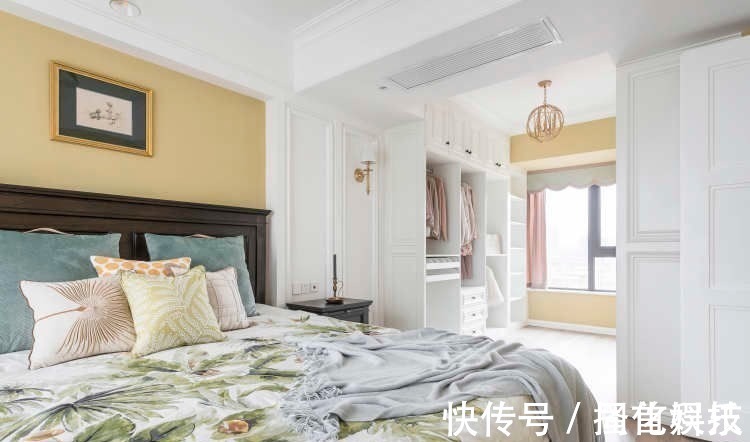 李雨晴|“独居老人”的蜗居,舒适不失趣味,专门设计的墙漆更是独一无二