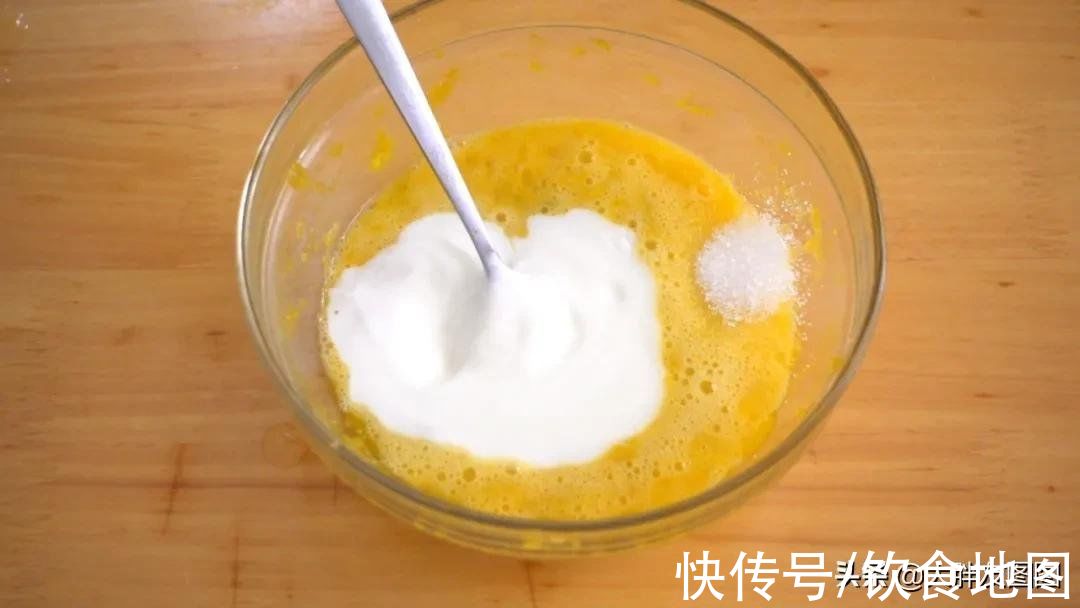 秋季适合吃南瓜,这个做法连碗都啃干净,美味健康的南瓜挞