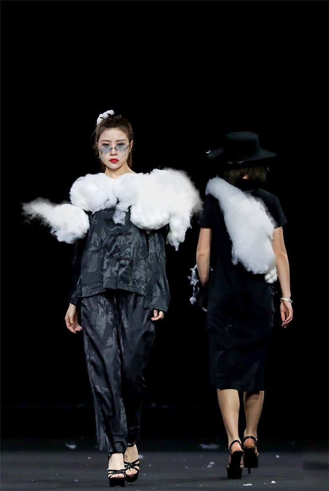 “棉花”时装秀，惊艳国内外时尚圈
