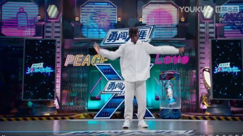 b《街舞4》中卡卡為何沒有battle“大神布布”？他的回答很實(shí)誠(chéng)