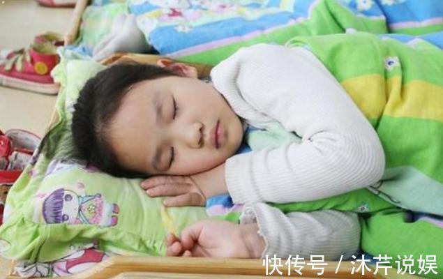 小孙女|你家孩子有“夹腿综合征”吗去医院诊断,老专家打几次就好了