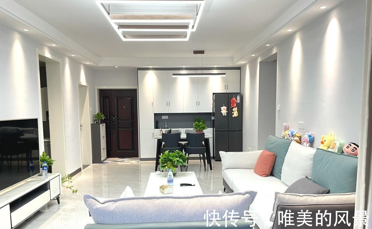 家具|120㎡简约新房,软硬装+家具电器共18万,无玄关照样时尚又大气