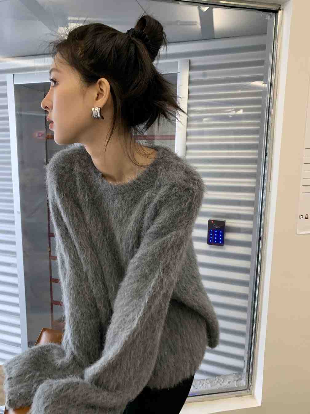 套头毛衣|有了套头毛衣,这个冬季的内搭就妥了,学会这几套穿搭就够了!