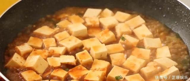 豆腐自从学会这个做法,家人三天两头点名吃,鲜嫩入味,比肉都香