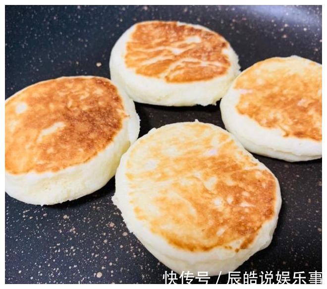饼子|山药别只会炖着吃！教你这样做，早餐不用愁，好吃补钙