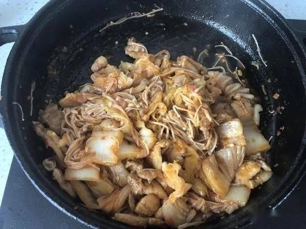 五花肉放点“它”，瞬间好吃10倍，含钙量是黄瓜的5倍！