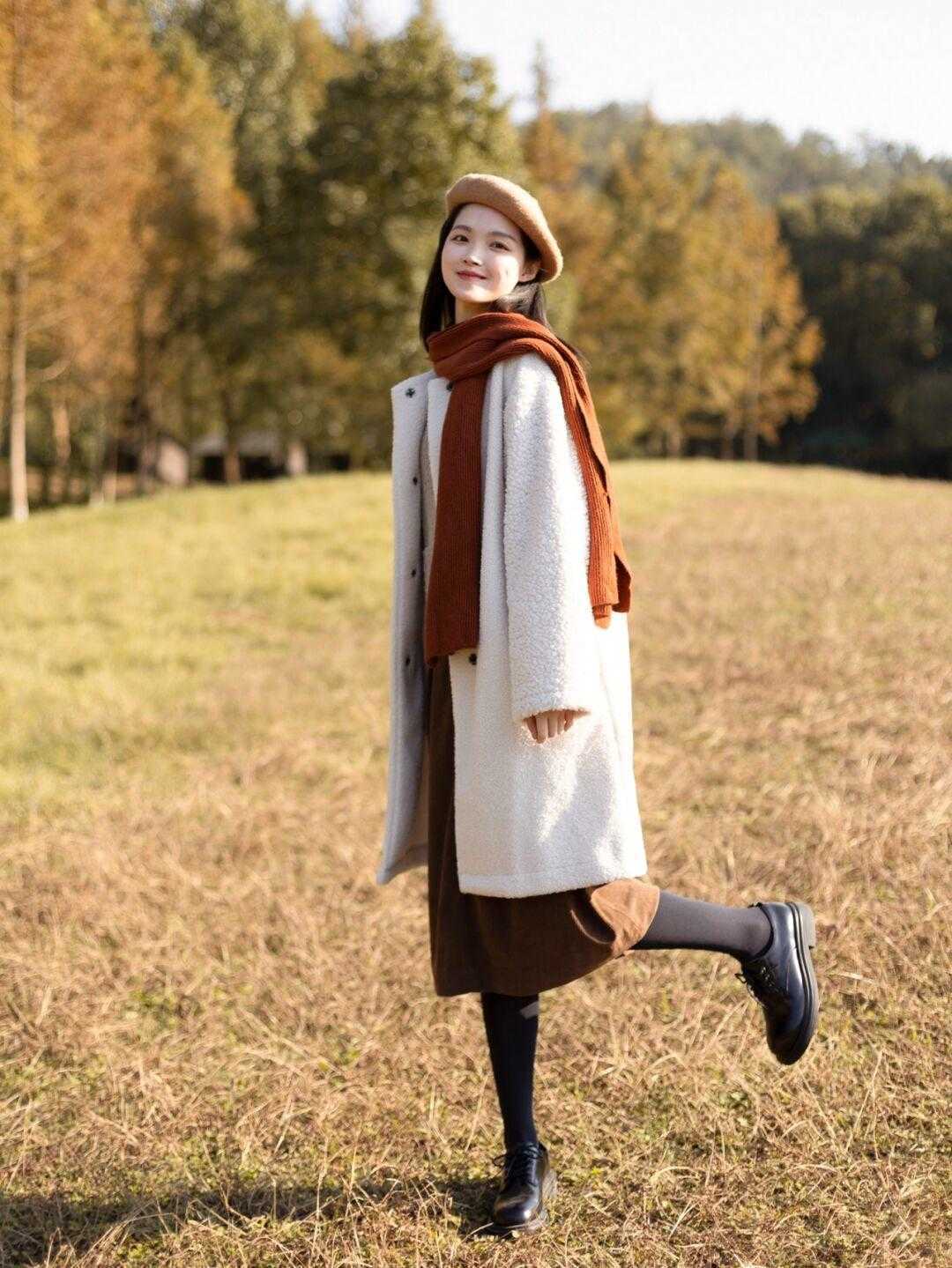 毛衣|冬色的大衣搭配,就该有森林的气息