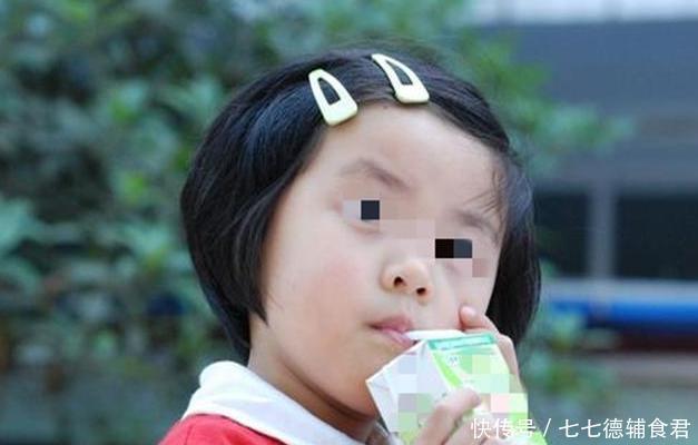 宝妈|“能让我尝一口吗”?7岁姐姐哭着求弟弟,可宝妈的举动太过分