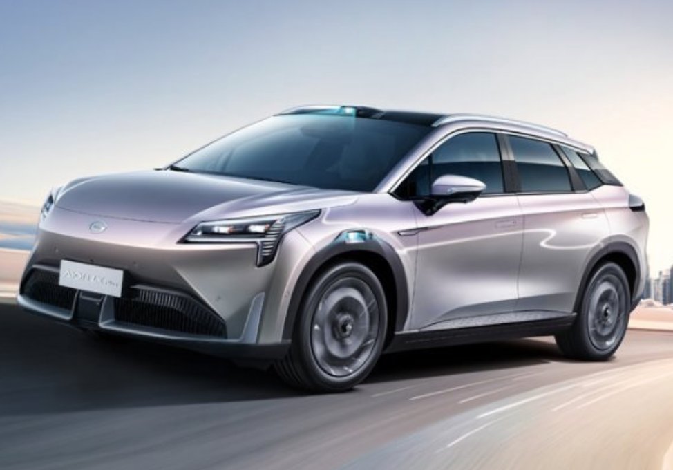 埃安|广汽埃安工厂二期竣工，首辆新车 AION LX Plus 下线