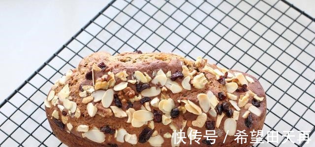 小苏打|不加黄油也能在家做的面包，简单健康又好吃，新手也能轻松做！