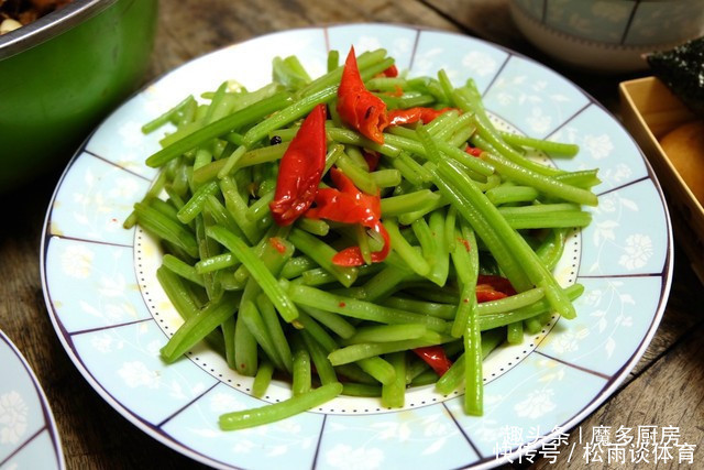  孩子|老妈做的家常饭菜，有荤有素，好吃又实惠，比餐厅厨艺强多了