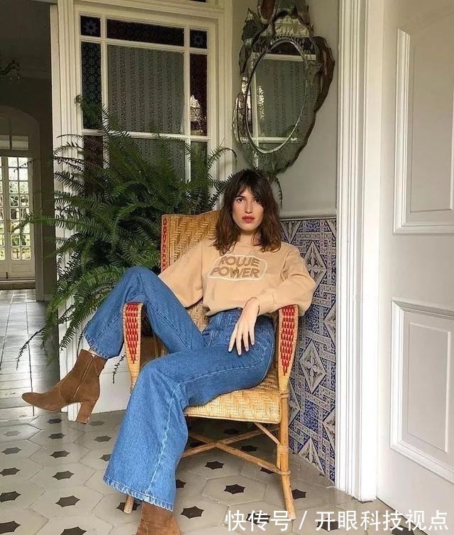 阔腿裤+ 今秋流行“阔腿裤+短靴”,女人怎么穿都有范儿,出门养眼全靠它!