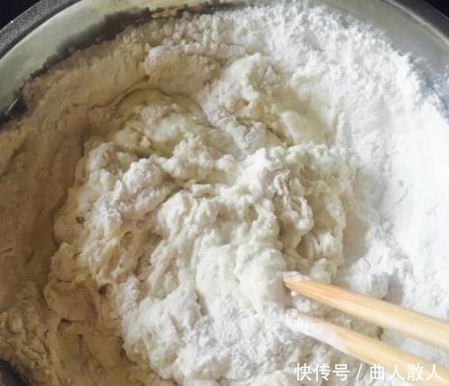 中筋面粉|为何馒头蒸好了,开锅后有些馒头会缩回去成死面原因竟如此简单