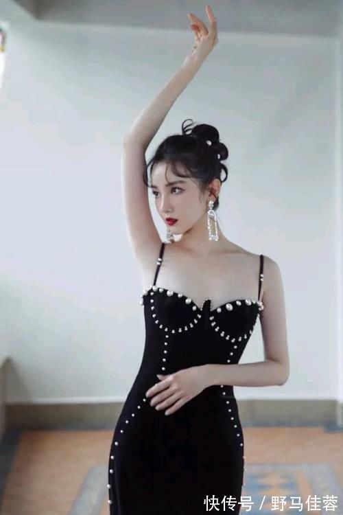 身材 依据年龄和身材选择穿搭,才是凸显时尚气质正确的做法