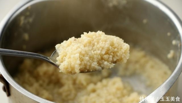 小米|小米不煮粥,香煎做成饼,薄薄脆脆比薯片好吃