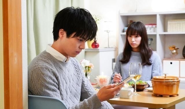 小潘|“女儿,我得了癌症,你不用回来了”父母去世,远嫁女儿失声痛哭