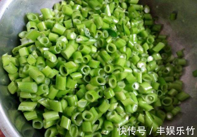 西红柿|夏天遇到这菜我从不讲价，钙高西红柿10倍，小孩常吃个子高不发胖