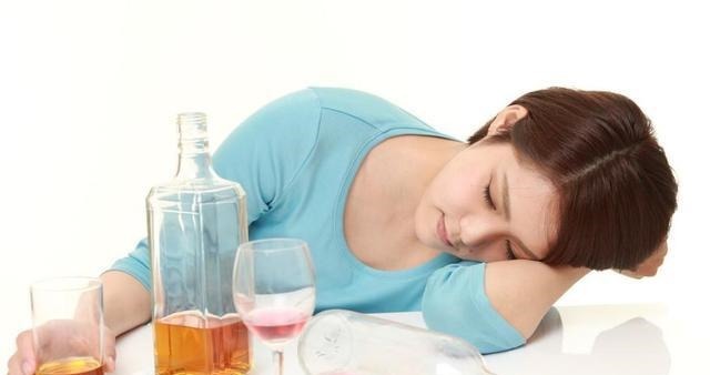  “常喝酒”与偶尔“喝大酒”哪个更伤人研究人员给出了答案
