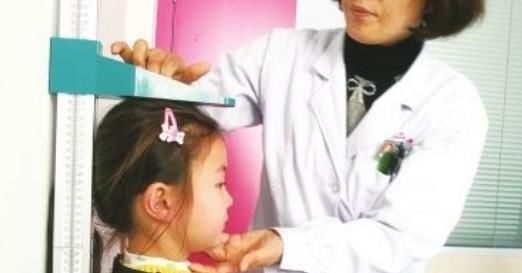 抓住|抓住孩子的“生长黄金期”,身高不会让家长失望,至少多长7cm