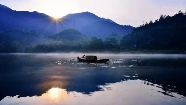 我国247个AAAAA景区全在这里，存起来，慢慢走完！