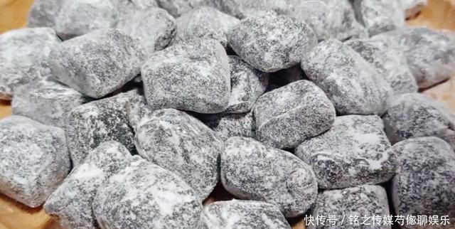 天气冷了,少吃核桃葡萄多吃它,每天吃一块,补血暖宫养颜又好吃