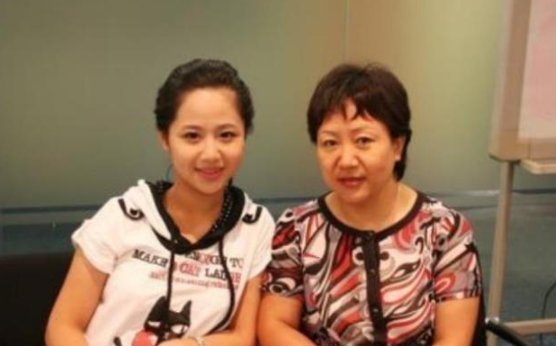 到底是什么样的父母能培养出杨紫,原来是