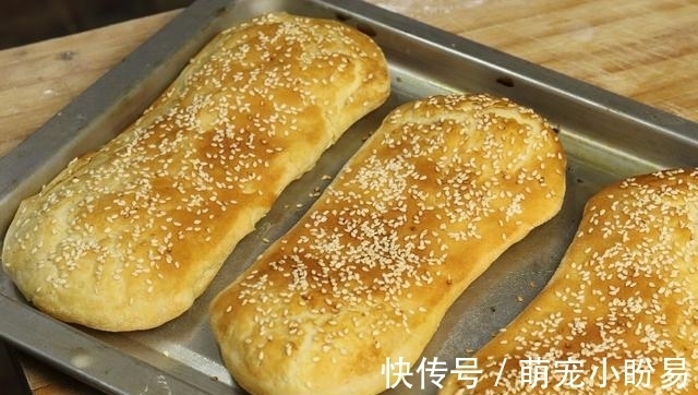 想吃烧饼不用排队买，教你在家做，咬一口直掉渣，做法简单又好吃