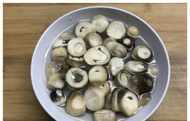 虾仁|孩子爱吃的菜,我从不手软,再贵也要买,营养丰富增强免疫力