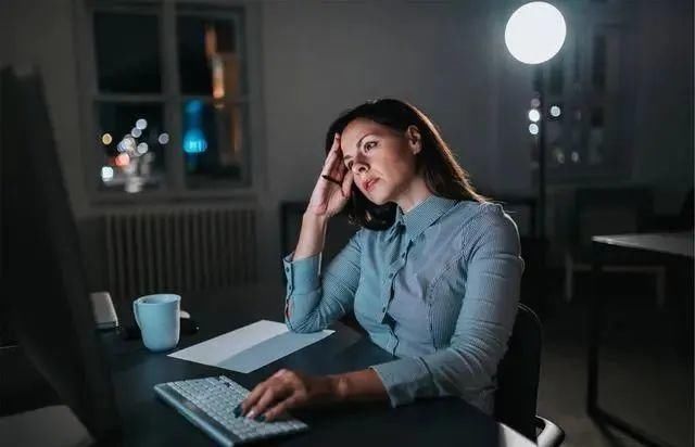 查出甲状腺结节,能吃“发物”吗?提醒:4类食物,趁早撤离饭桌