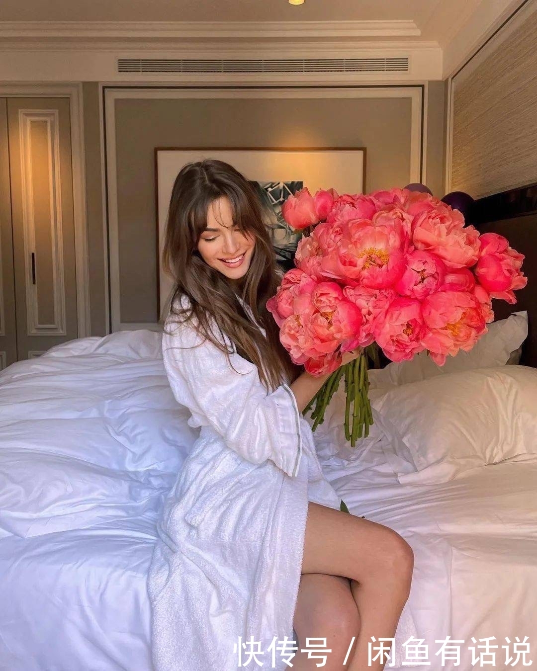 睡衣|别拿内衣外穿博眼球了,“睡衣外穿”才够高级,明星潮人早穿上了