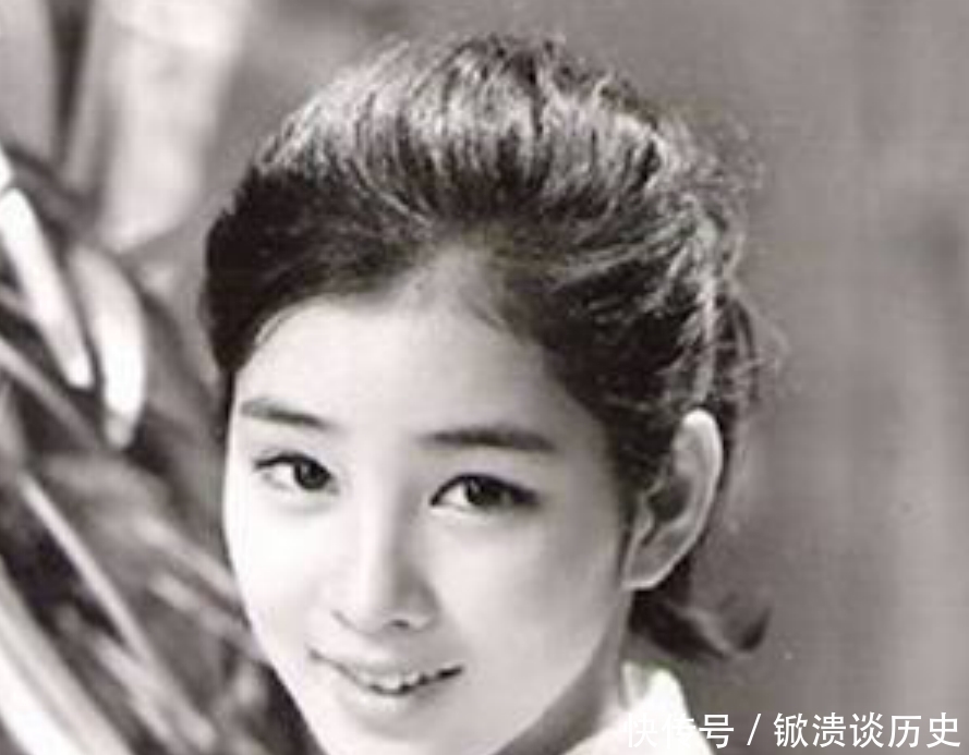 琼华|民国郭沫若原配丑妻张琼华:为丈夫独守空房70年,至死不后悔!