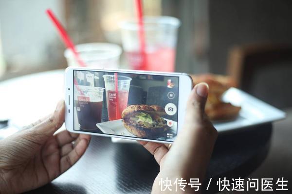 一日三餐|高血压患者，除了炒菜要少放盐，4类“隐形盐食物”不宜多吃