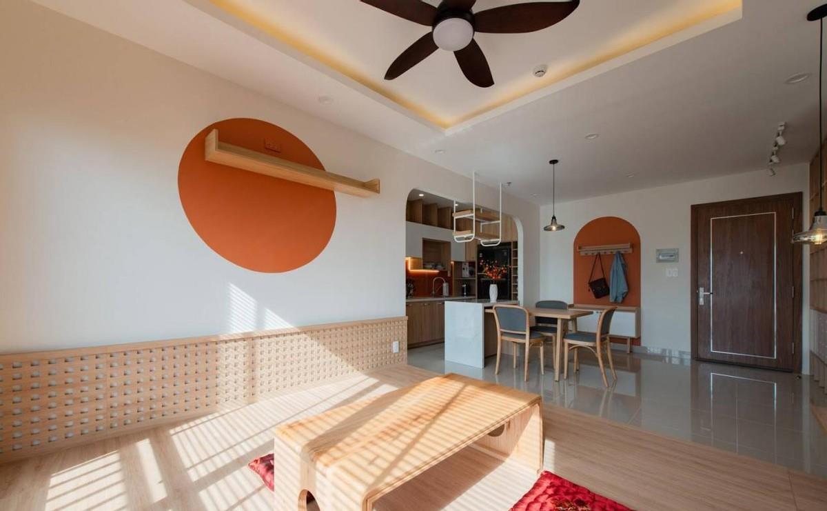 收纳|78㎡“去客厅化”,扔掉沙发靠墙打5cm高地台,一家5口越住越宽敞