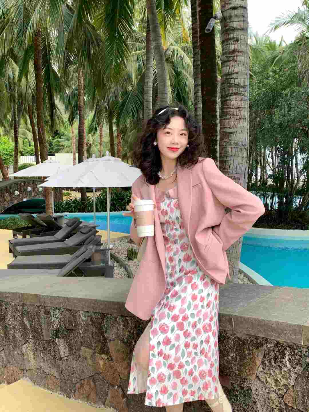 针织|快来赶个“早班车”吧!2022年的早春时尚造型,全在这里了