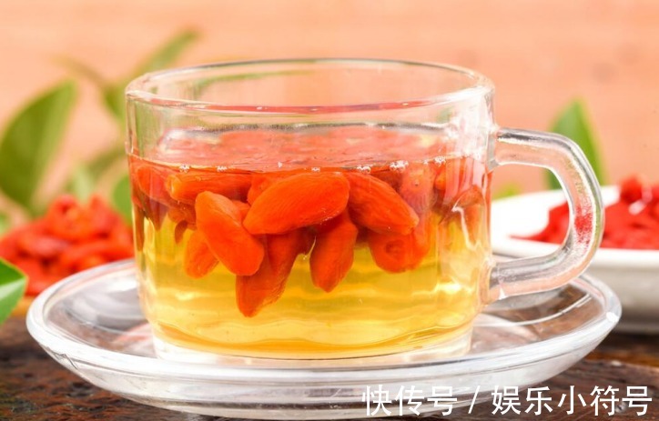 凉拌菜品|还相信“保温杯里泡枸杞”？3种吃法更具营养价值，你却不知道