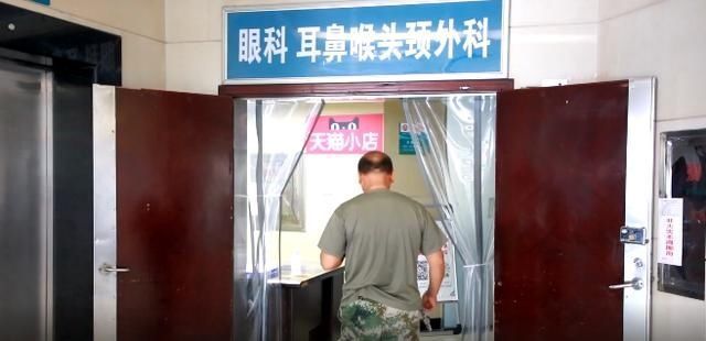 鼻子|男子反复咳血4年,医院一查,鼻子里躲着条小生命