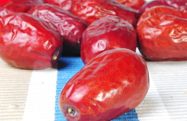 维生素c|红枣营养高,吃对才长寿!医生红枣的4大好处,2大禁忌要牢记