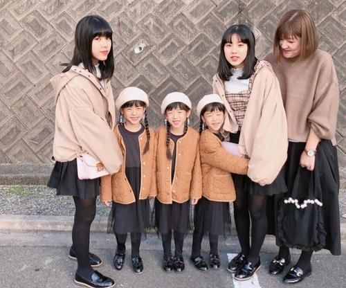 孩子|日本宝妈生完双胞胎又生3胞胎,5个闺女画风太暖,堪称人生赢家