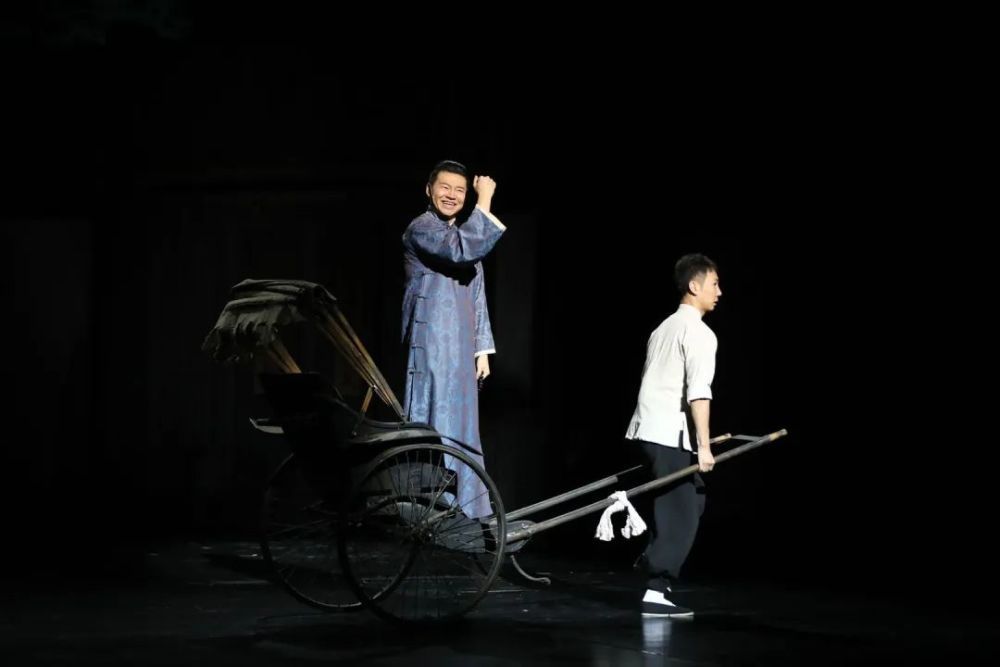  星光|今晚的大钻石星光熠熠，话剧《四世同堂》每一位演员都有惊喜！