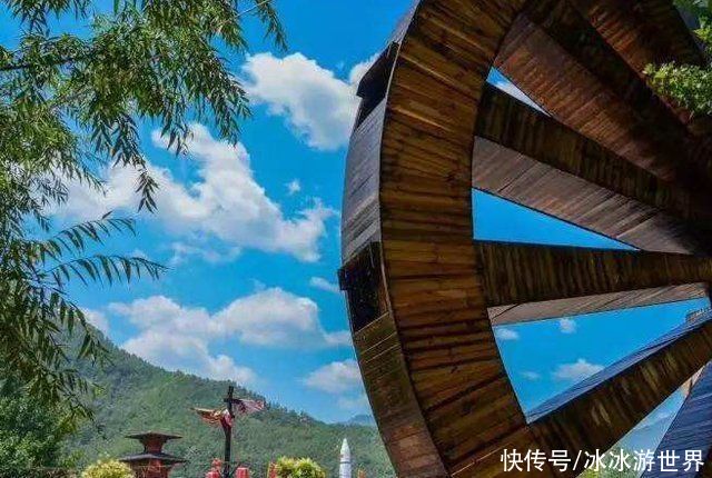 河南很不受欢迎的一套老街，景色平淡无奇，且门票还十分昂贵