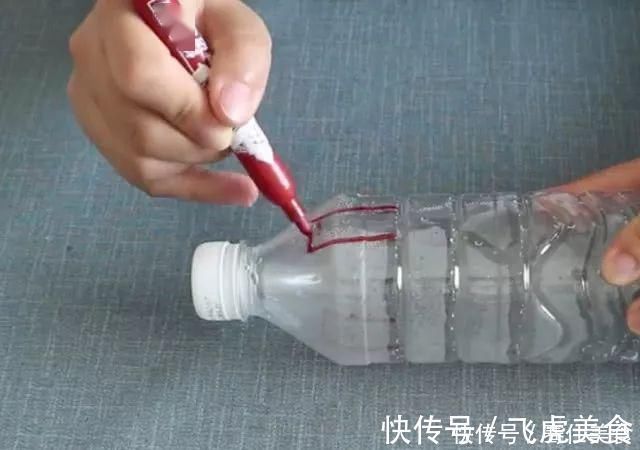 家里剩的肥皂头，放在塑料瓶里效果太好了，一年能省好多