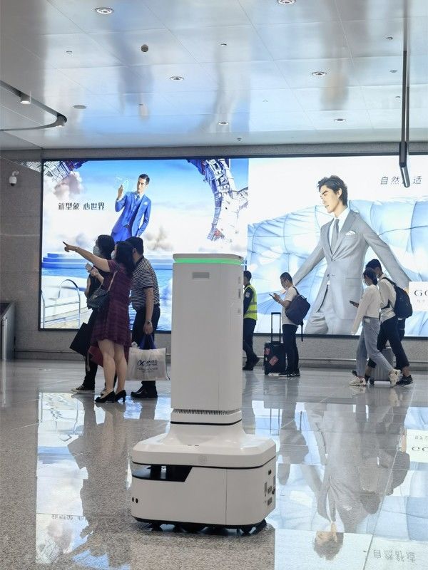 疫情|长春机场引进空气消杀机器人 智能化助力疫情防控
