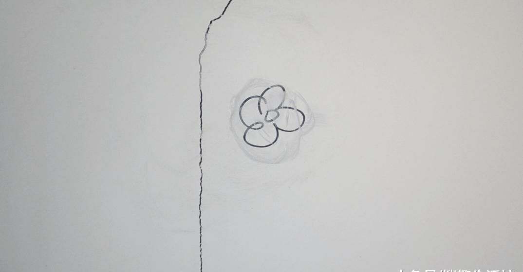 家里白墙不仅脏还有裂缝怎么办 用它涂一涂, 墙壁立马焕然一新