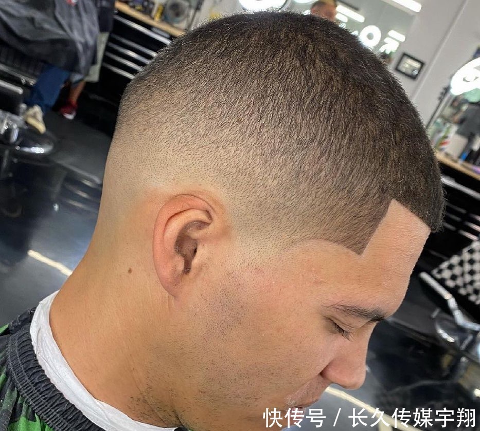长相|男人帅不帅，三分看长相七分靠发型，同意吗