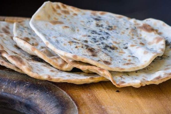 梅干菜烧饼，咬上一口真香，外皮酥脆，内馅扎实，学会可以开店了