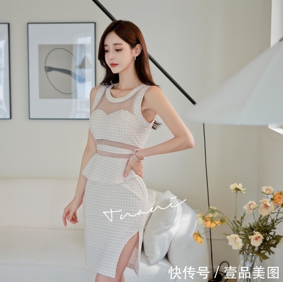 时尚|女神孙允珠时尚搭配：光鲜透丽凝梦浅杏叠层包臀裙