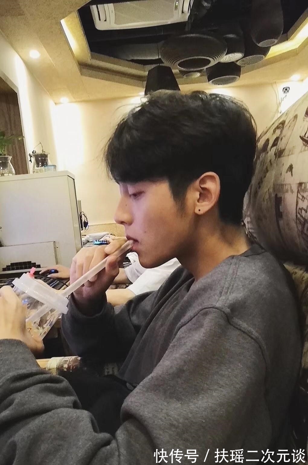 好聲音|德陽小伙王泓昊的“好聲音”之旅:我在音樂路上“彎道超車”